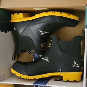 Joules Black and Yellow Bee Rain Boots